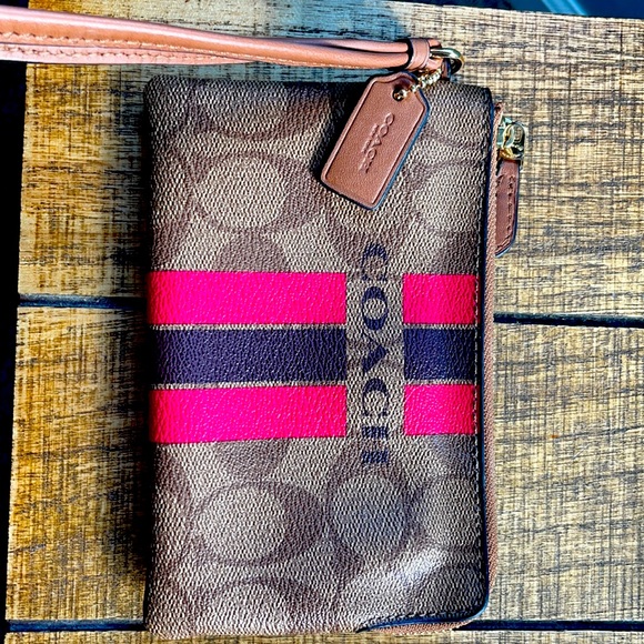 Coach Handbags - New Coach Wristlet (PRICE FIRM)
